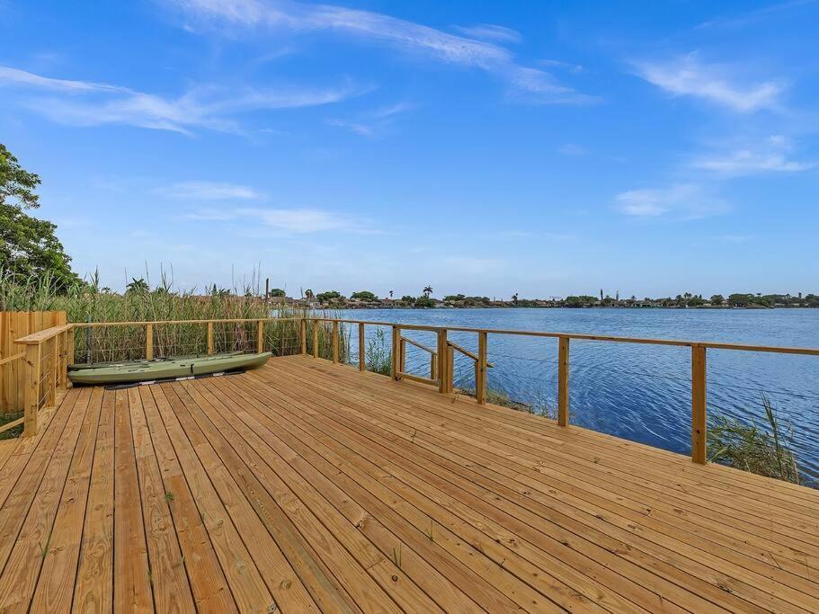Supervilla - Lakefront - Sunsets, Kayaks, Grill Fort Lauderdale Kültér fotó